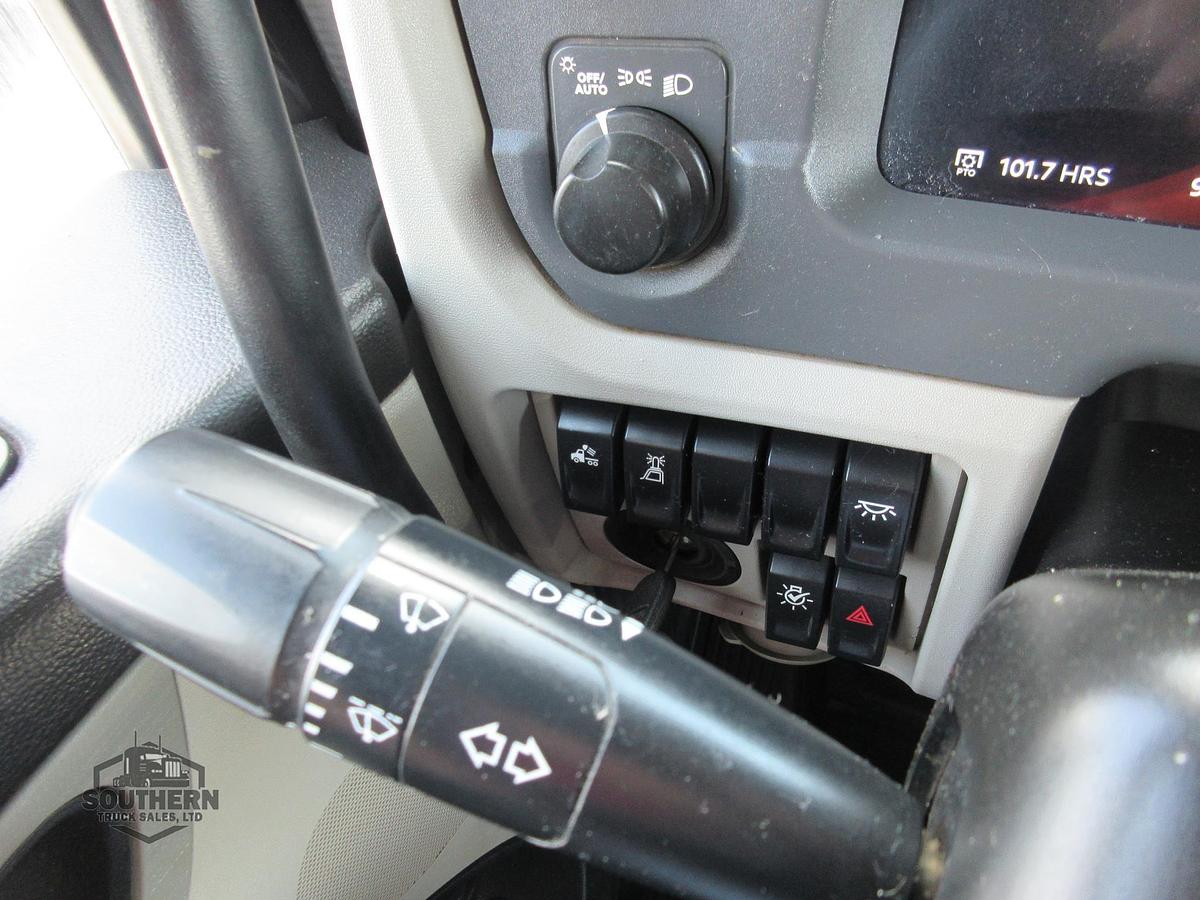 Used 2025 PETERBILT 567