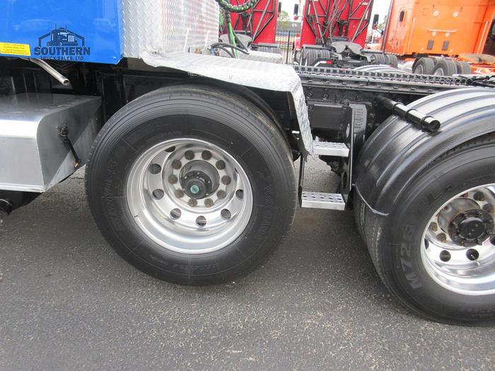 Used 2018 PETERBILT 567