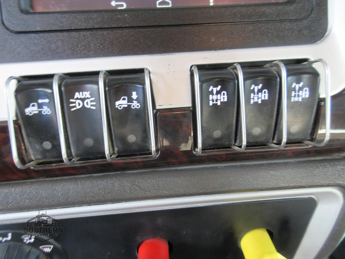 Used 2023 KENWORTH W900L