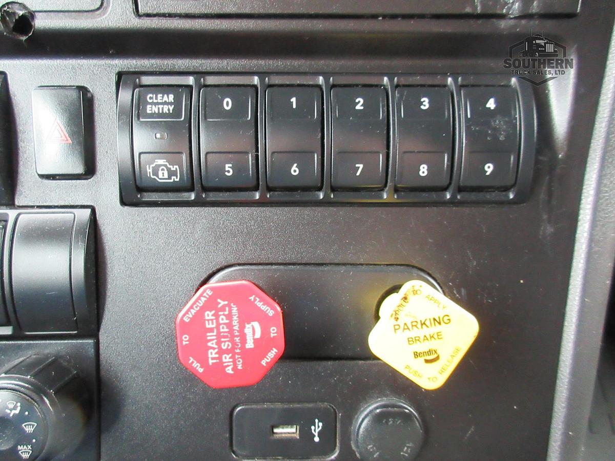 Used 2021 INTERNATIONAL LT