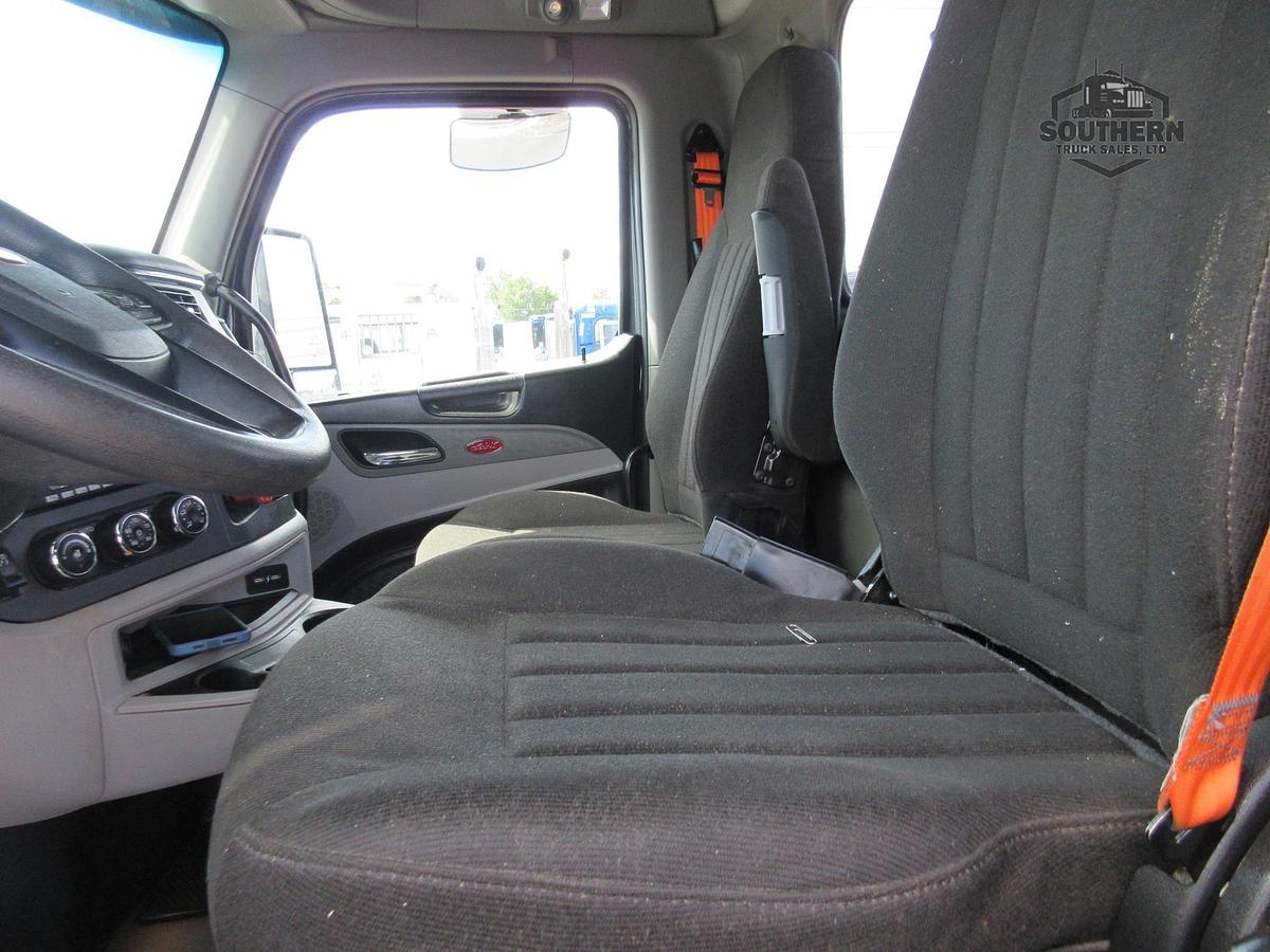 Used 2025 PETERBILT 567