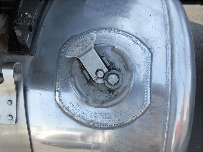 Used 2015 PETERBILT 389