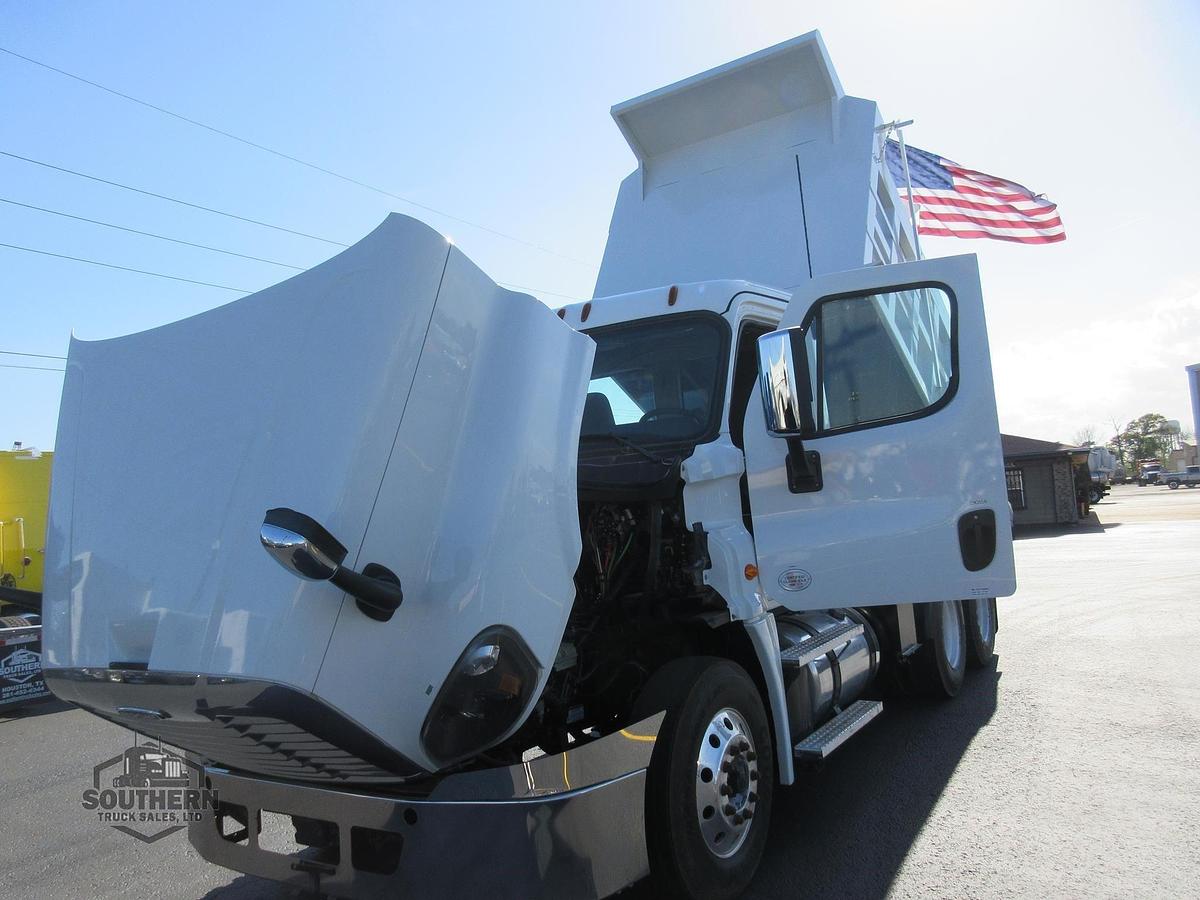 Used 2020 FREIGHTLINER CASCADIA 125