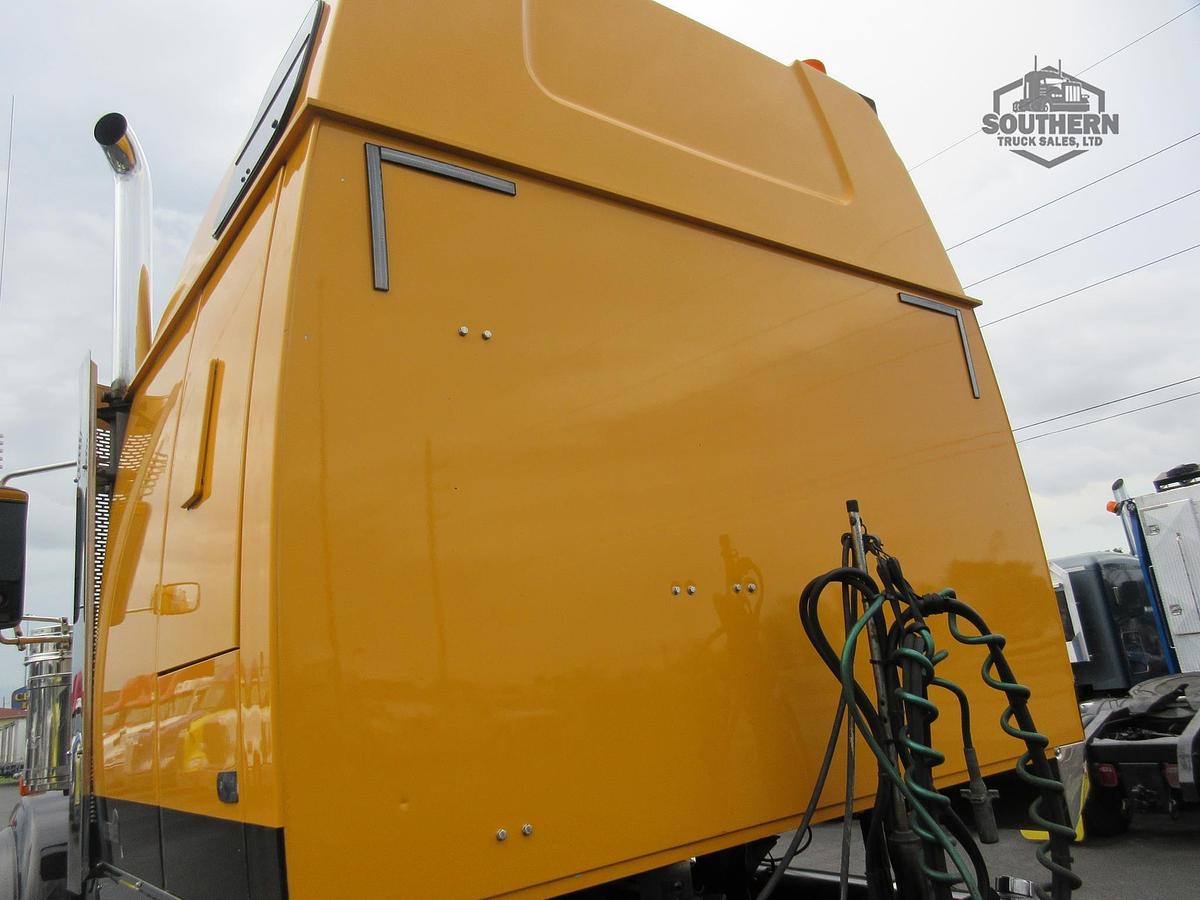 Used 2018 WESTERN STAR 4900