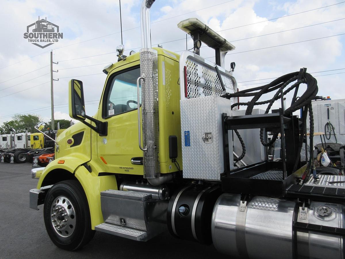 Used 2020 PETERBILT 567