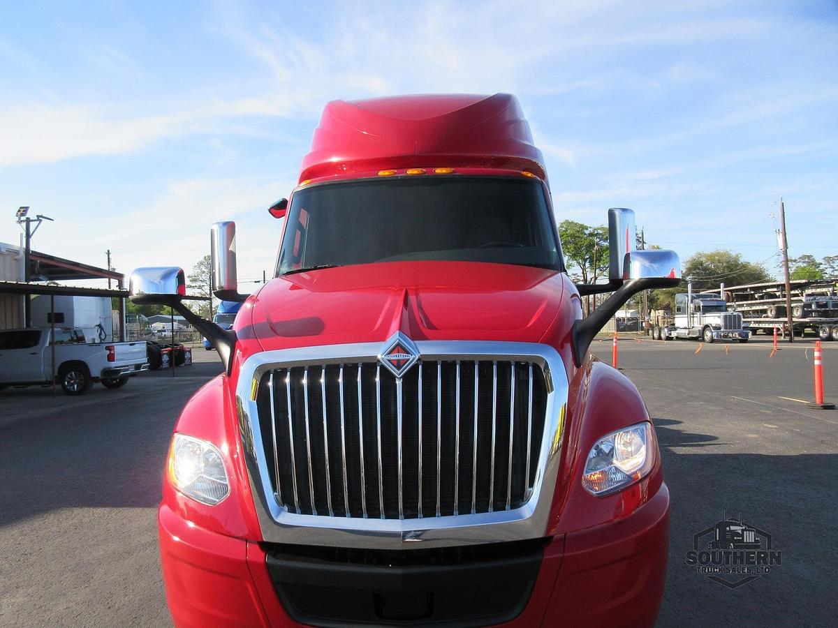 Used 2021 INTERNATIONAL LT