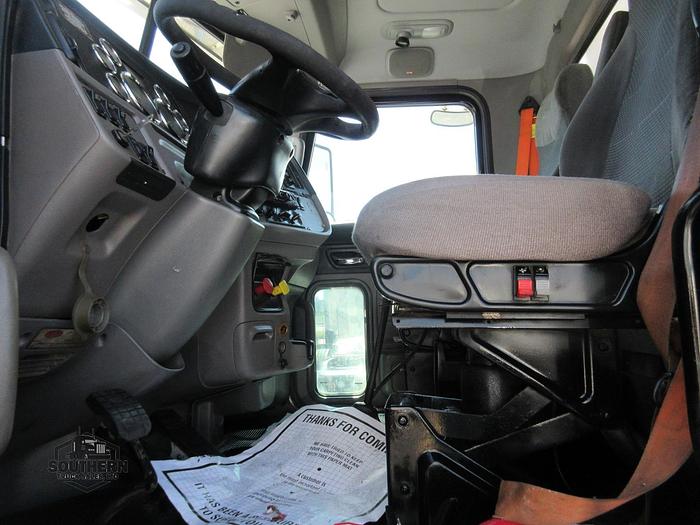 Used 2015 PETERBILT 365