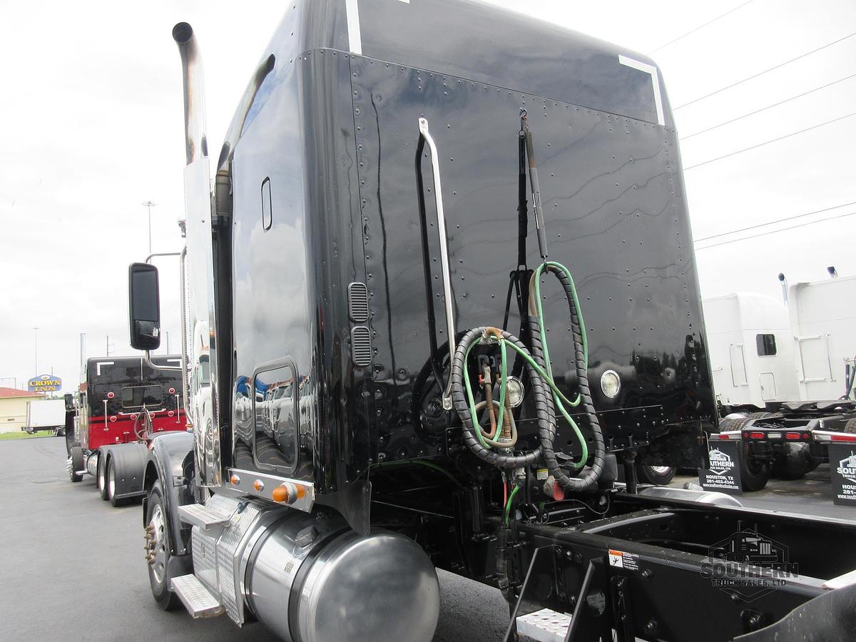 Used 2023 FREIGHTLINER CORONADO 122 SD