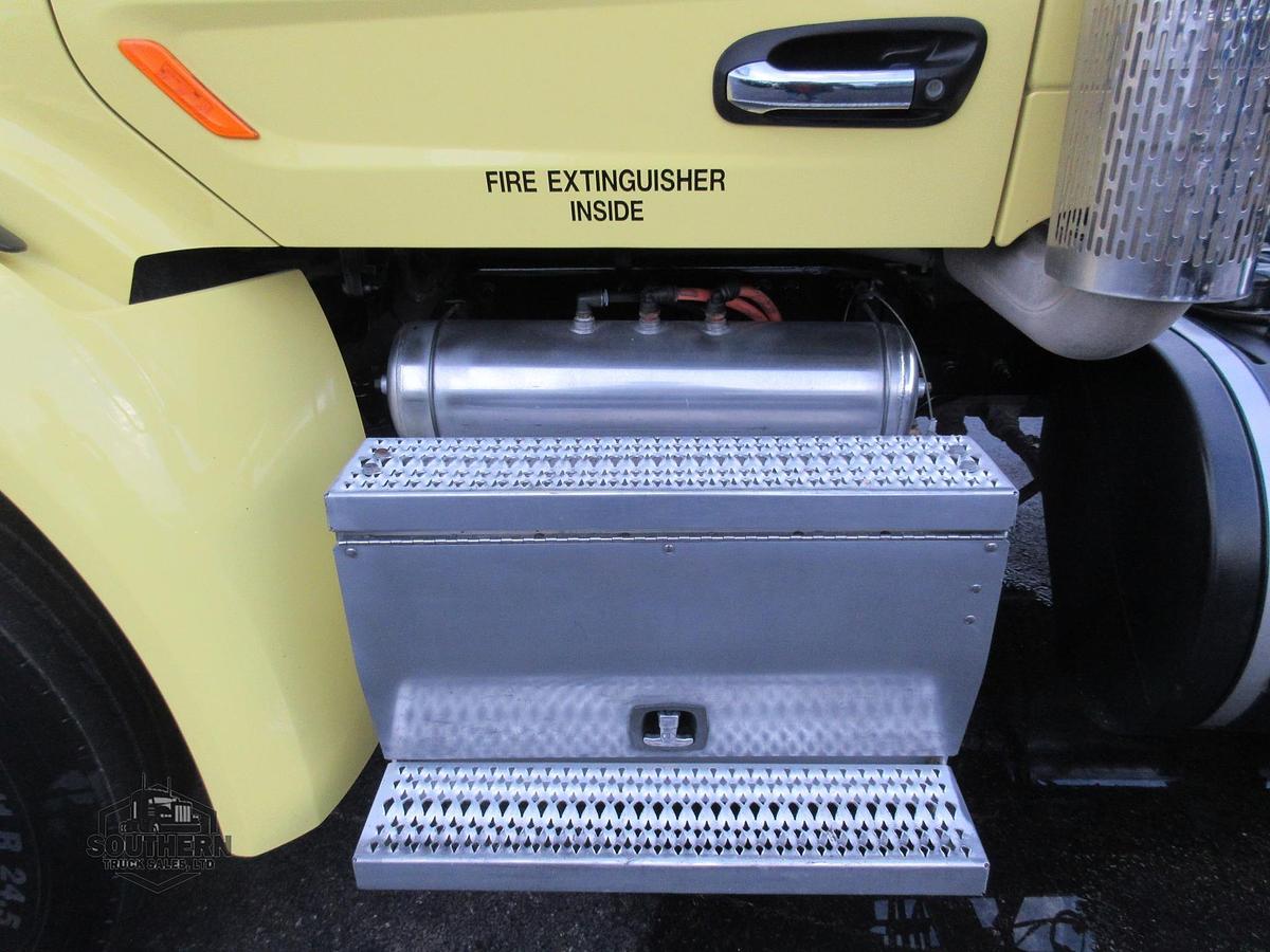 Used 2020 PETERBILT 567