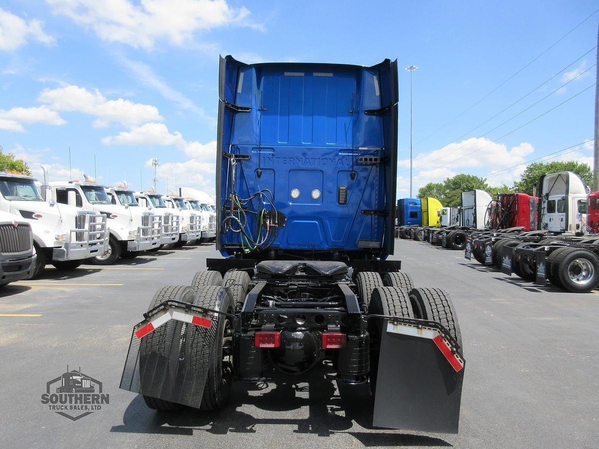 Used 2021 INTERNATIONAL LT