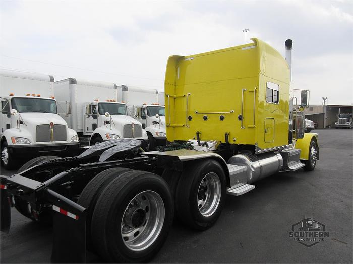 Used 2016 PETERBILT 389