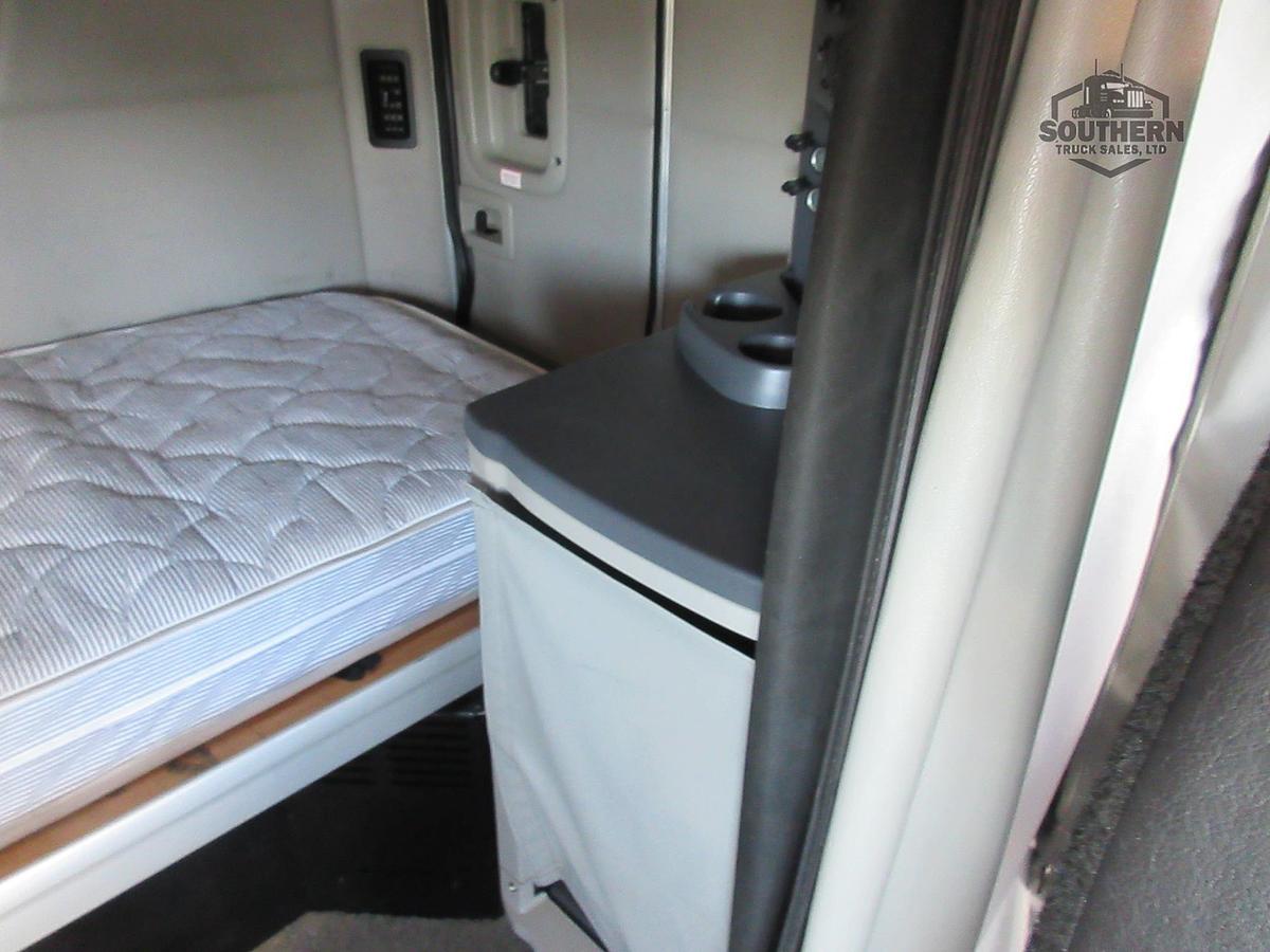 Used 2023 PETERBILT 567