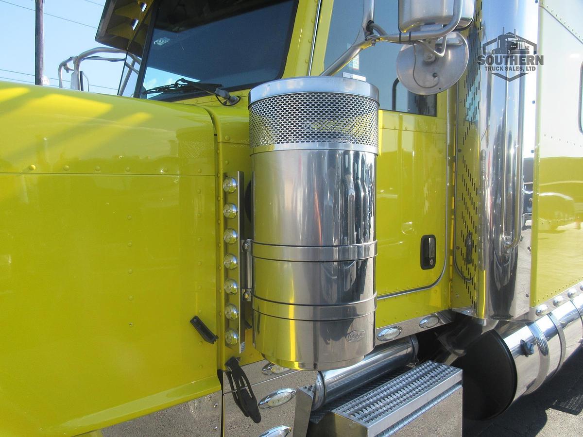 Used 2019 PETERBILT 389