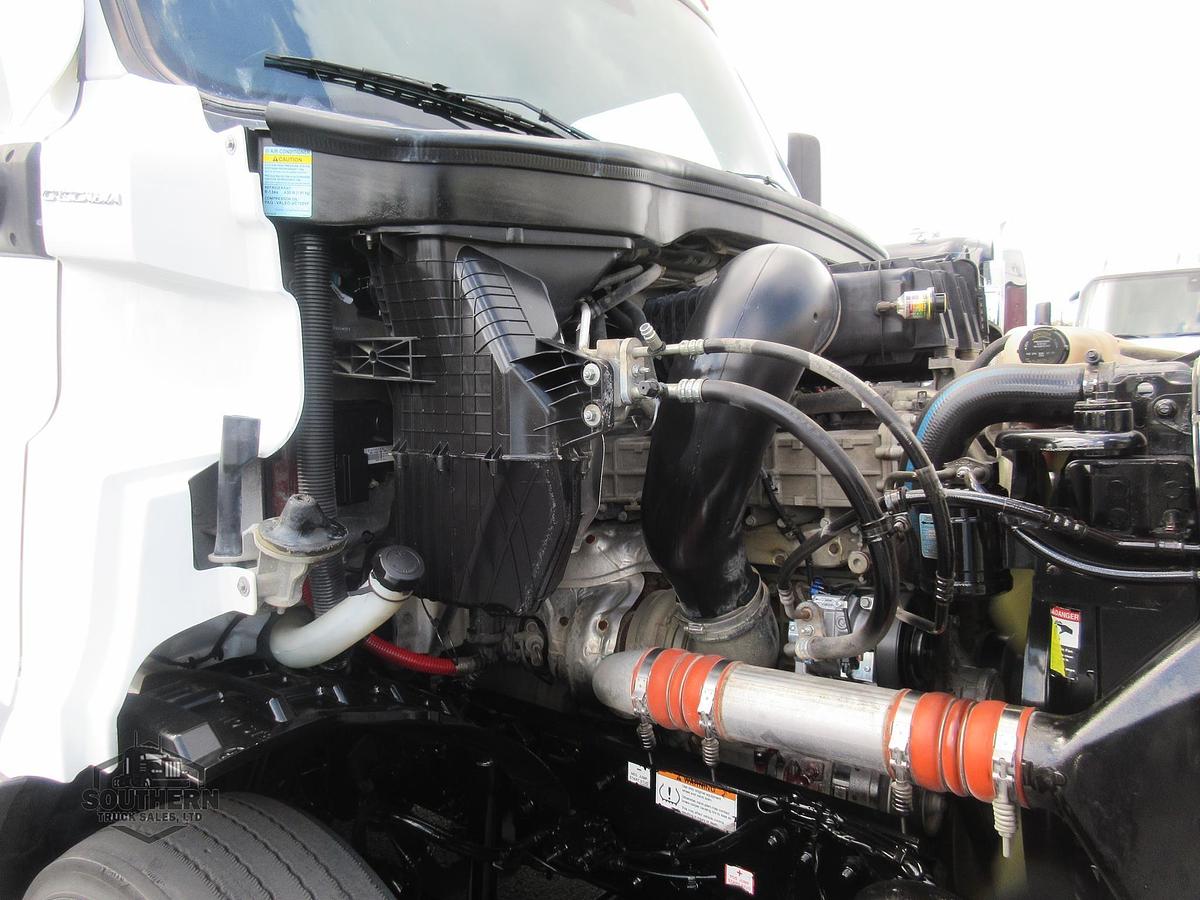 Used 2022 FREIGHTLINER CASCADIA 116