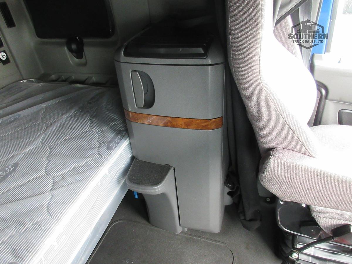 Used 2021 INTERNATIONAL LT