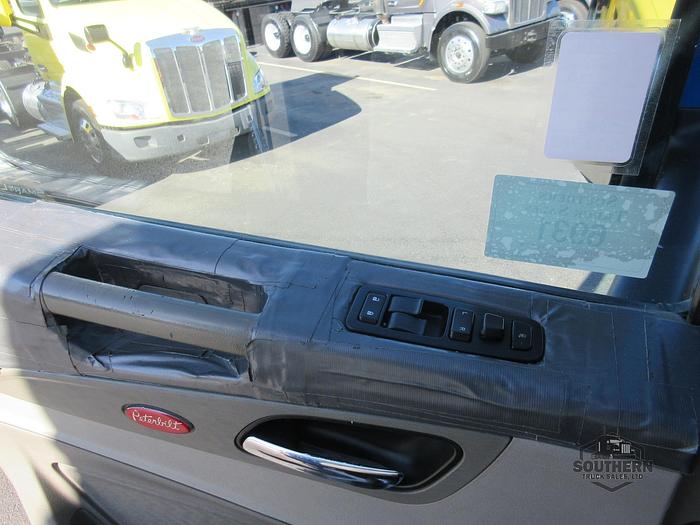 Used 2020 PETERBILT 567