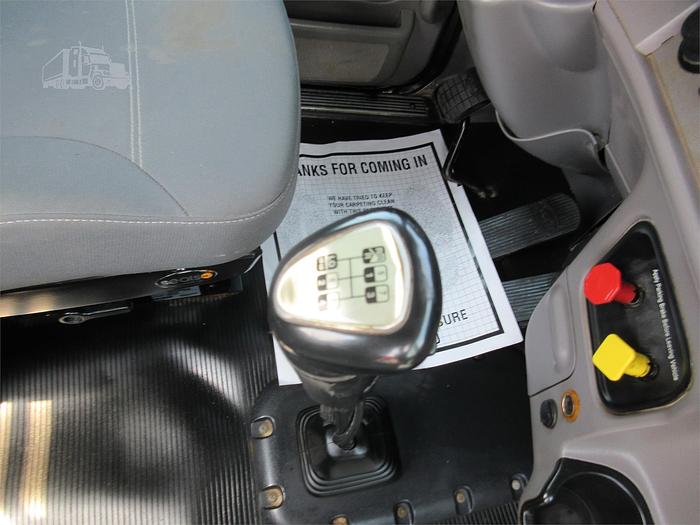 Used 2016 PETERBILT 365