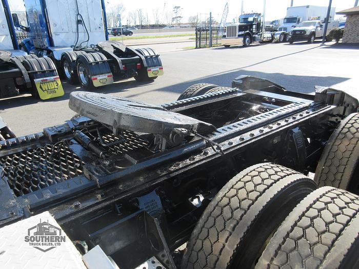 Used 2020 PETERBILT 567