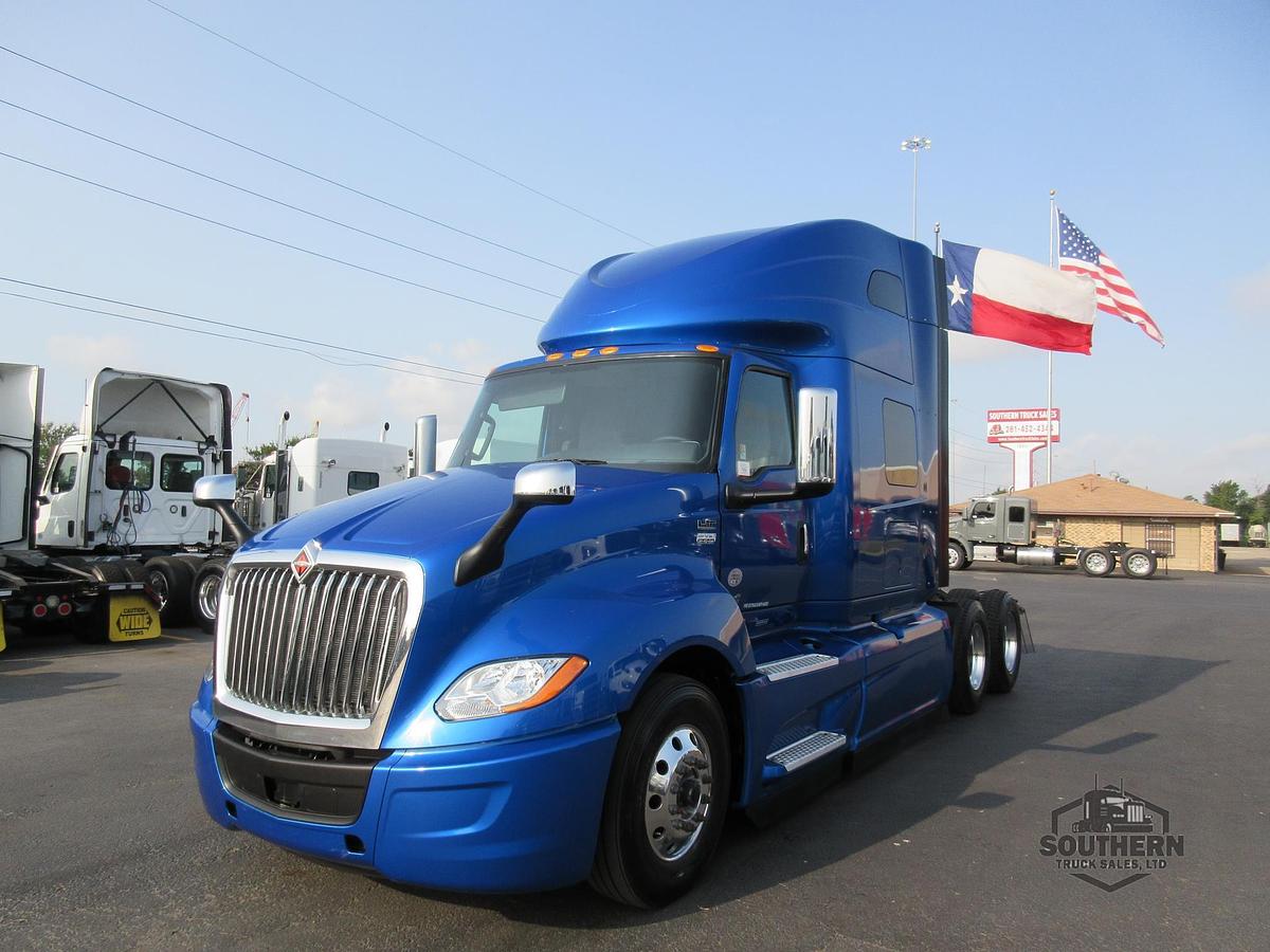 Used 2021 INTERNATIONAL LT