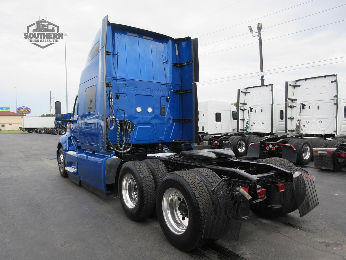 Used 2021 INTERNATIONAL LT