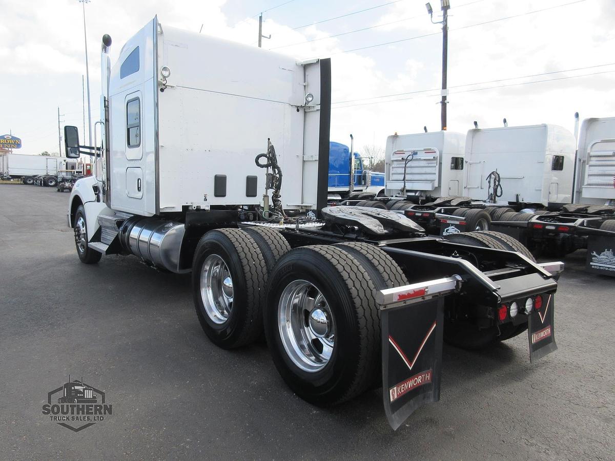 Used 2019 KENWORTH T880
