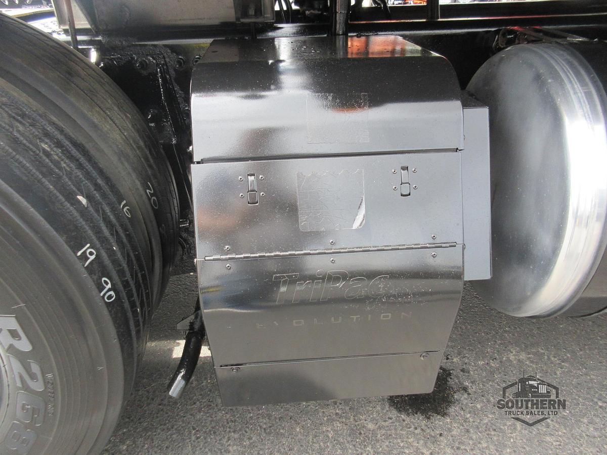 Used 2015 FREIGHTLINER CORONADO 122 SD