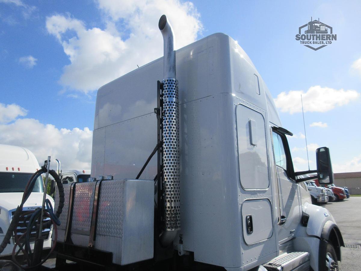 Used 2020 KENWORTH T880