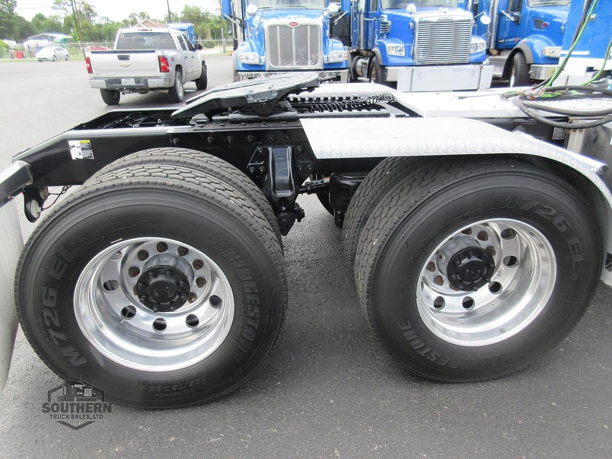 Used 2019 PETERBILT 389