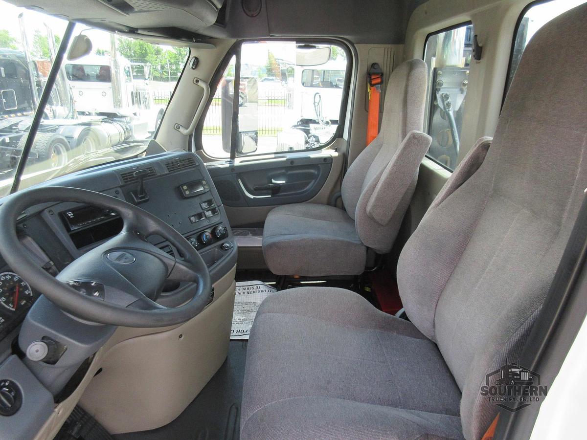 Used 2018 FREIGHTLINER CASCADIA 125