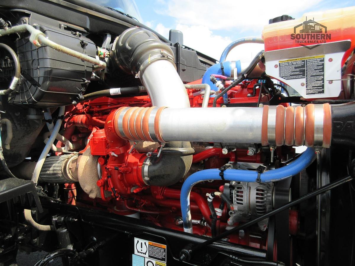 Used 2025 PETERBILT 567