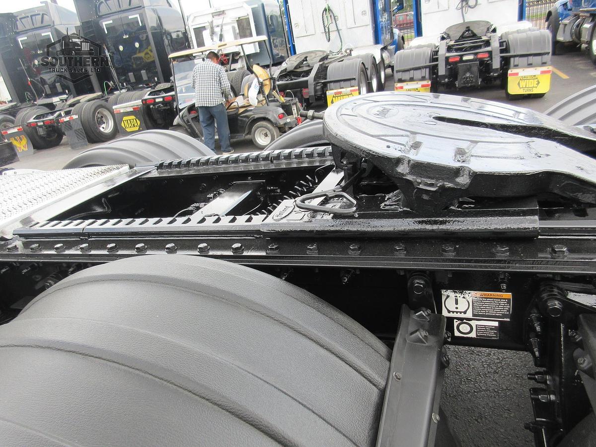 Used 2020 PETERBILT 567