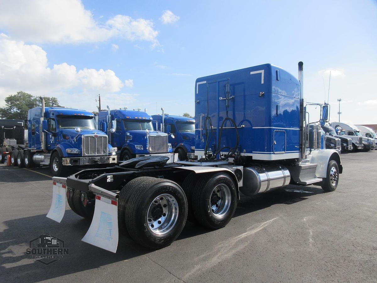 Used 2019 PETERBILT 389