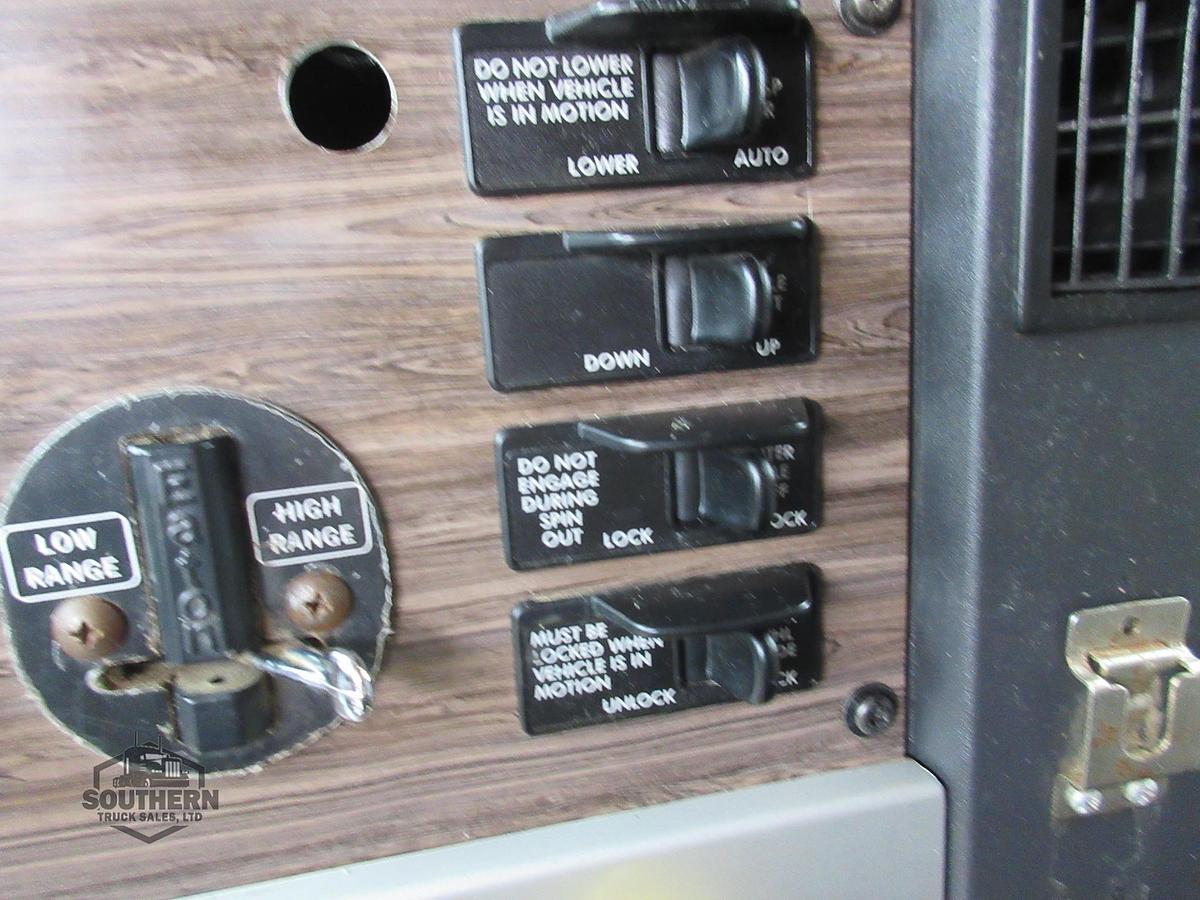 Used 2015 FREIGHTLINER CORONADO 122 SD