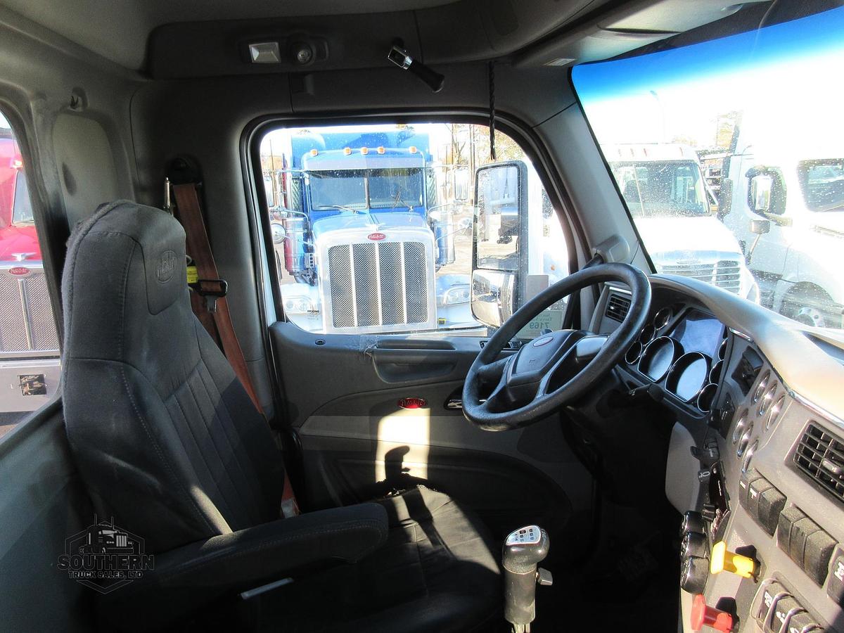 Used 2020 PETERBILT 567