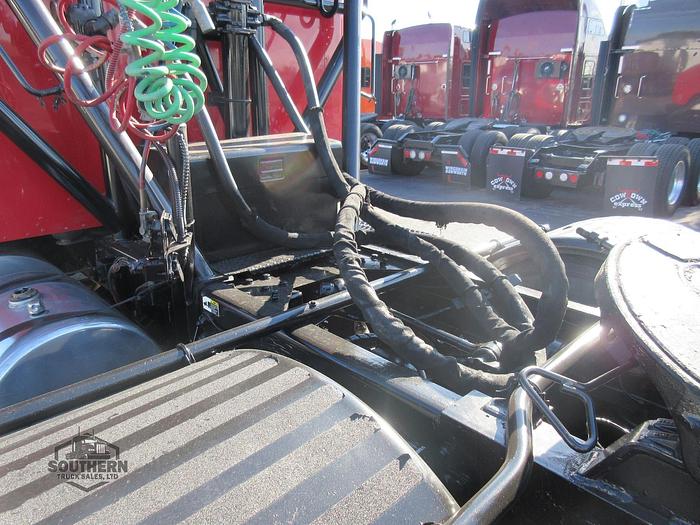 Used 2011 KENWORTH T800