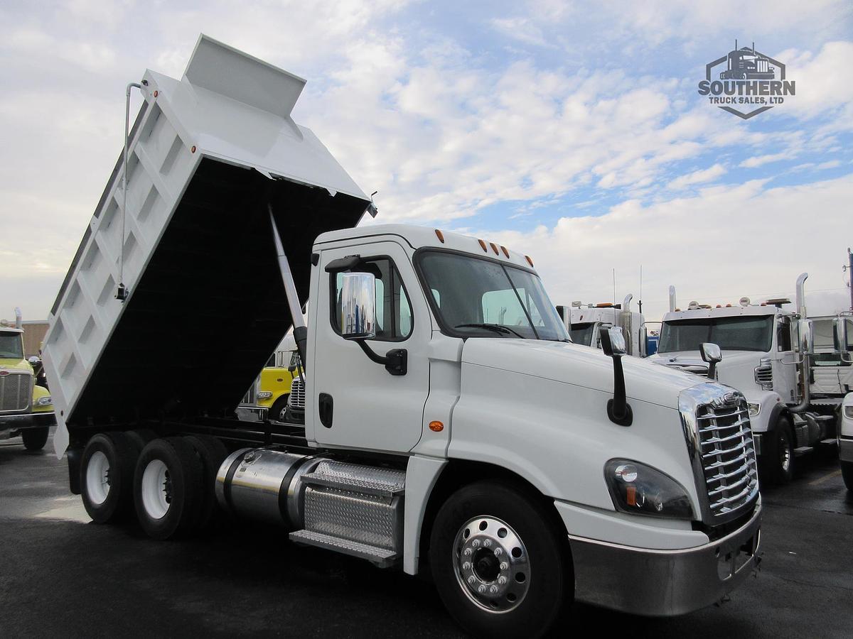 Used 2020 FREIGHTLINER CASCADIA 125