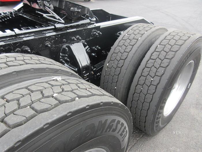 Used 2017 PETERBILT 389