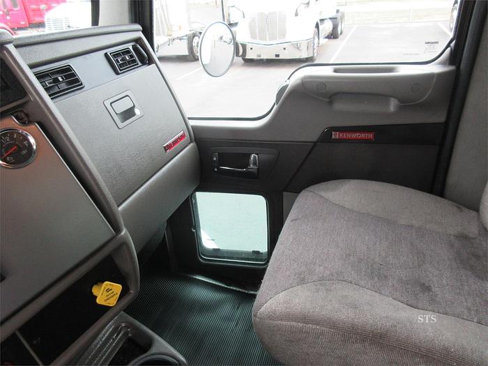 Used 2021 KENWORTH T270