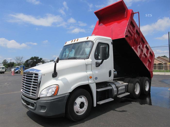 Used 2015 FREIGHTLINER CASCADIA 125