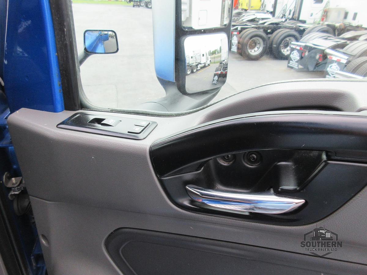 Used 2021 INTERNATIONAL LT
