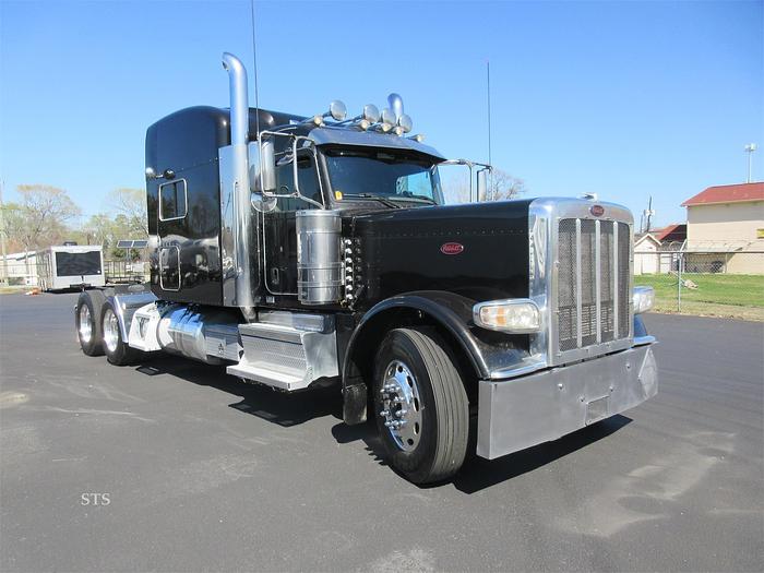 Used 2018 PETERBILT 389