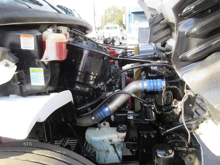 Used 2018 FREIGHTLINER BUSINESS CLASS M2 106