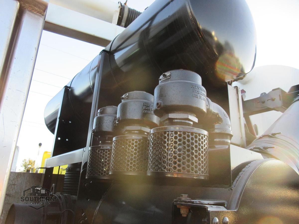 Used 2013 KENWORTH T440