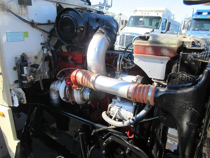 Used 2013 PETERBILT 365