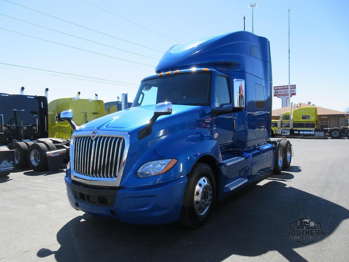 Used 2021 INTERNATIONAL LT