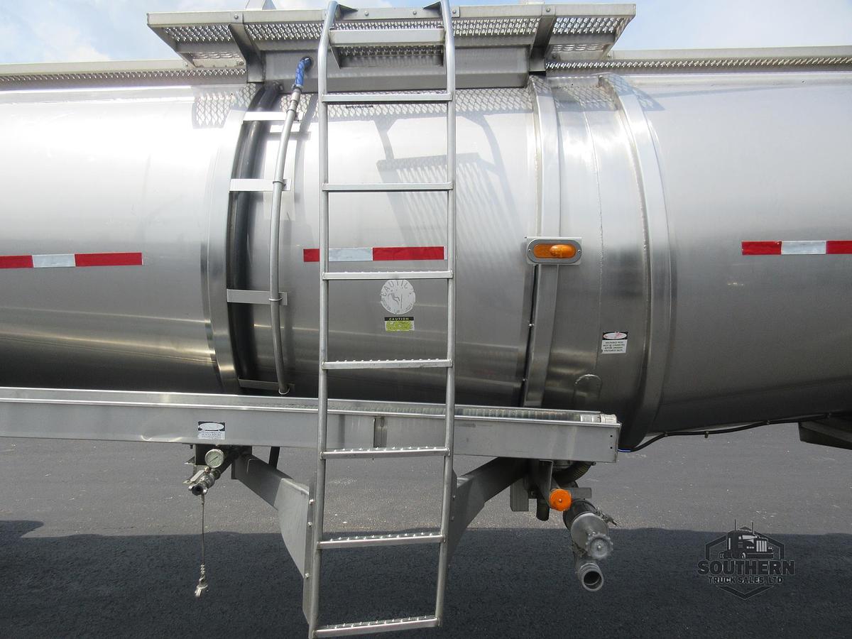 Used 2014 POLAR 42 ft