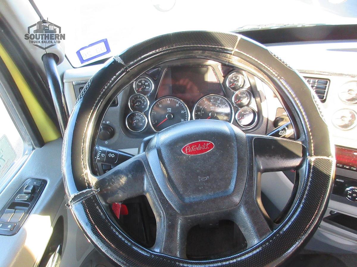 Used 2020 PETERBILT 567