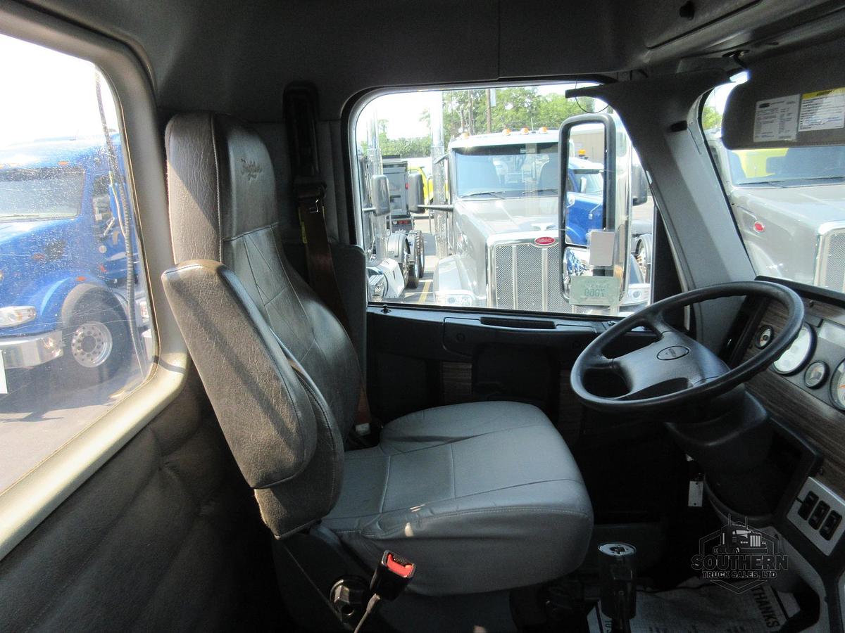 Used 2019 FREIGHTLINER CORONADO 122 SD