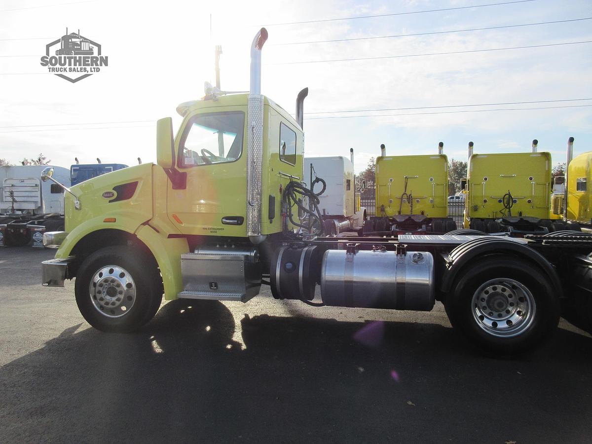 Used 2020 PETERBILT 567