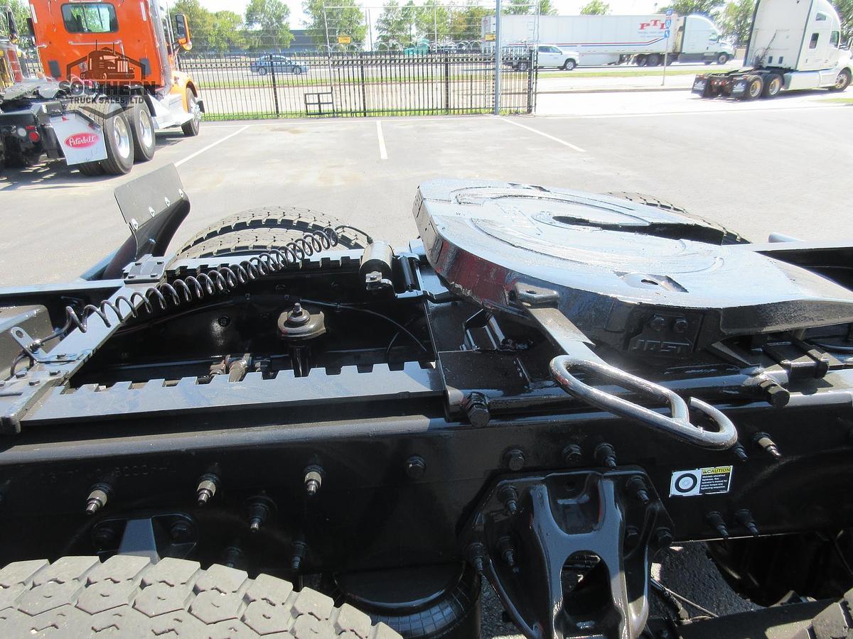 Used 2019 PETERBILT 389